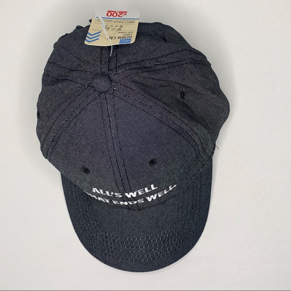 Snap-back hat - Picture 2 of 4